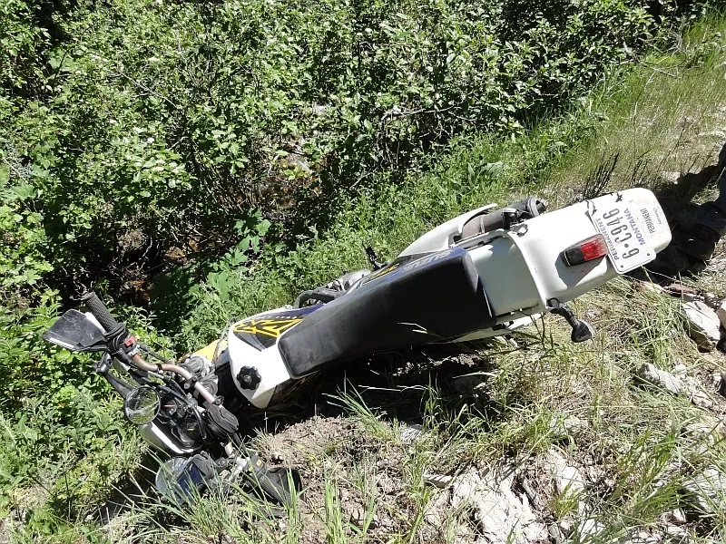 Suzuki DR 350 crash