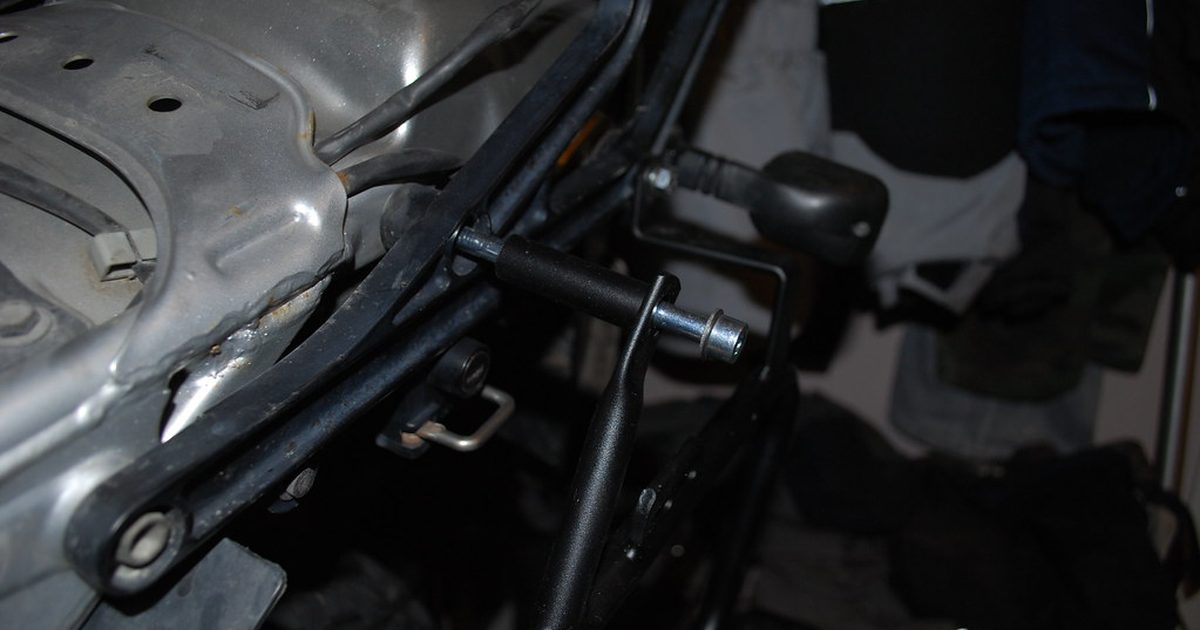 Adding a luggage rack on the Transalp